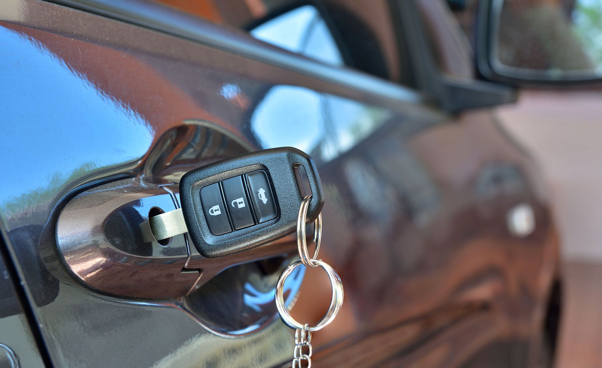 key attached to car